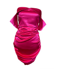 Load image into Gallery viewer, NWT Bohoo Satin Roushed Dress • 2
