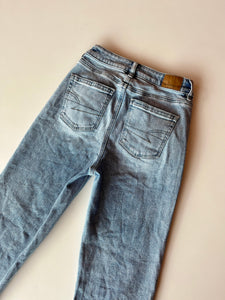 American Eagle
Light wash Jean • Size 0